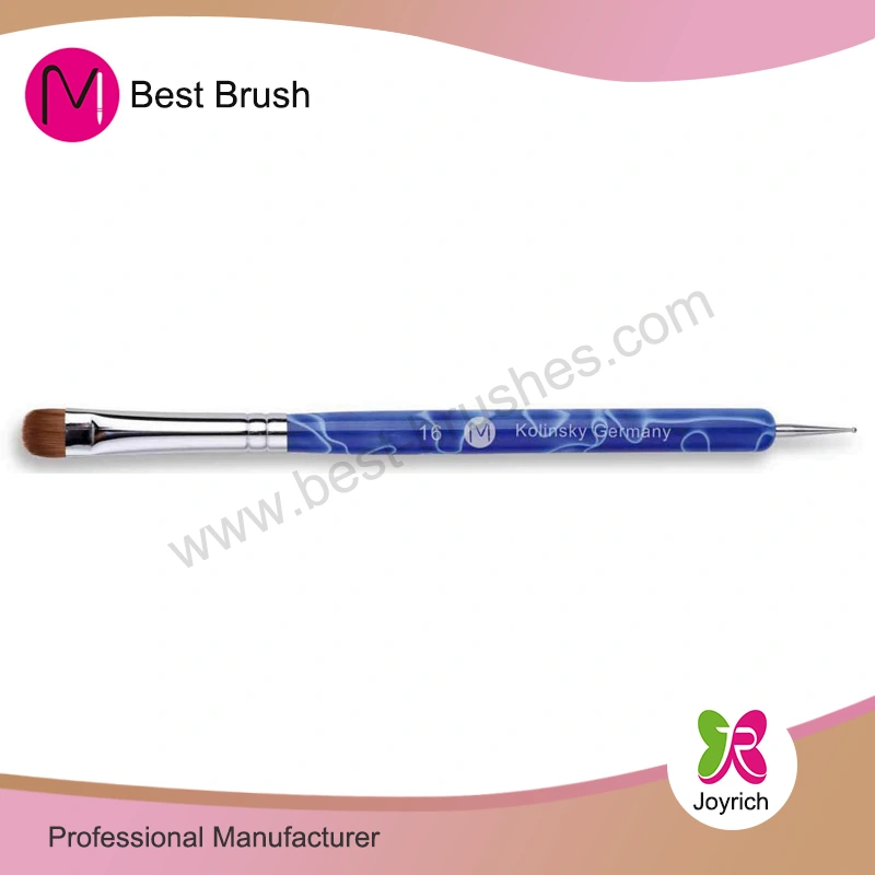 素材選びから完成品まで、ネイルブラシはどのような手順で作られるのですか？